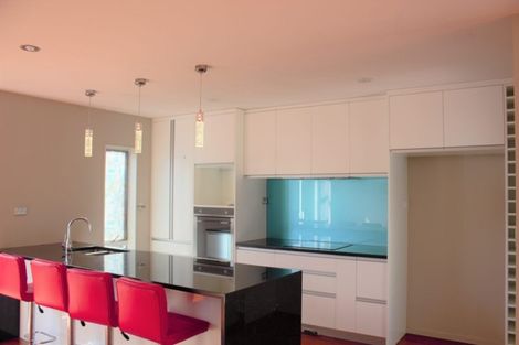 Photo of property in 76a Tamahere Drive, Glenfield, Auckland, 0629