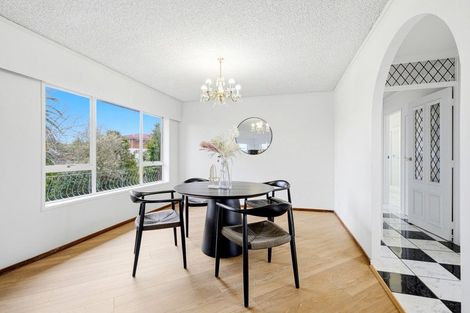 Photo of property in 4220a Great North Road, Glendene, Auckland, 0602