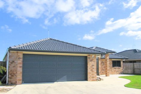 Photo of property in 27 Sarah Place, Papamoa Beach, Papamoa, 3118