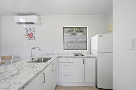 Photo of property in 32a Derwent Street, Island Bay, Wellington, 6023