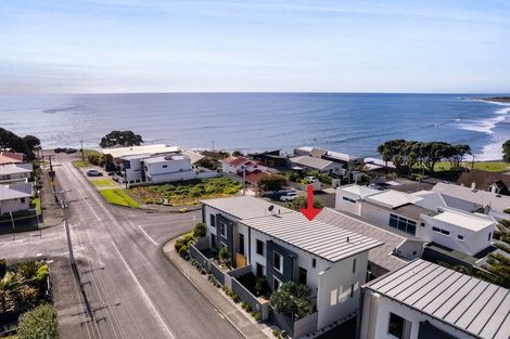Photo of property in 90b Buller Street, New Plymouth, 4312
