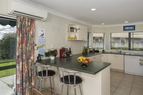 Photo of property in 14 Ridgemount Terrace, Welcome Bay, Tauranga, 3112