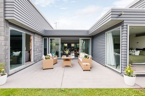 Photo of property in 15 Shalimar Place, Huntington, Hamilton, 3210