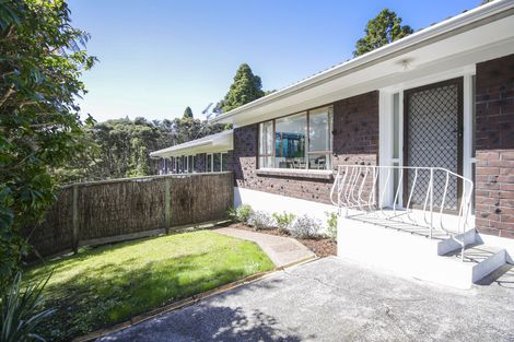 Photo of property in 174 Atkinson Road, Titirangi, Auckland, 0604