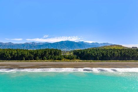 Photo of property in 6 Knowles Crescent, Kaikoura Flat, Kaikoura, 7371