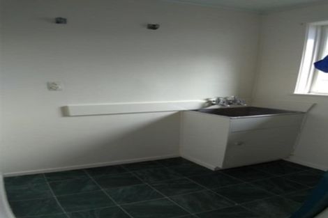 Photo of property in 2/5 Addison Drive, Glendene, Auckland, 0602