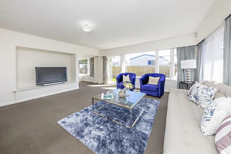 Photo of property in 1/31 Solveig Place, Randwick Park, Auckland, 2105