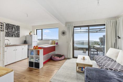 Photo of property in 128 Conclusion Street, Ascot Park, Porirua, 5024