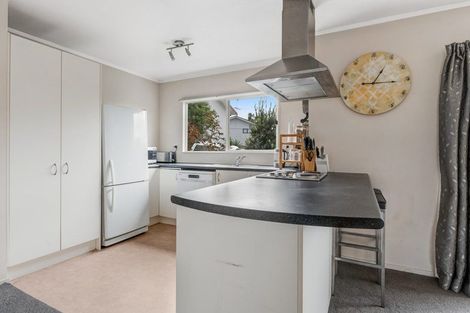 Photo of property in 34 Cabeleigh Drive, Helensville, 0800