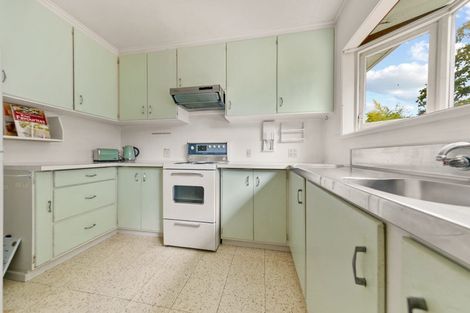 Photo of property in 4 Kay Road, Swanson, Auckland, 0614