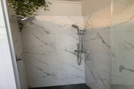 Photo of property in 6 William Bond Street, Stanley Point, Auckland, 0624