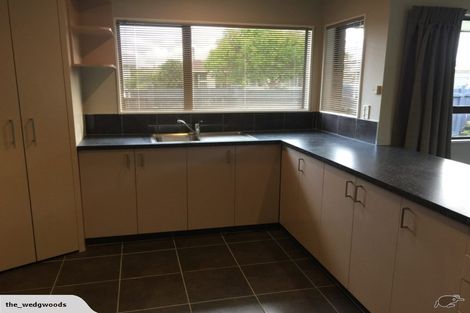 Photo of property in 2/20 Fife Crescent, Tamatea, Napier, 4112