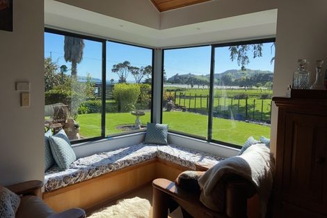 Photo of property in 1479 Clevedon Kawakawa Road, Kawakawa Bay, Papakura, 2585