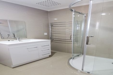 Photo of property in 53 Rogan Street, Mount Roskill, Auckland, 1041