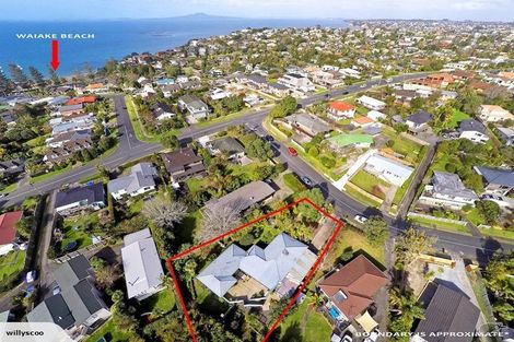 Photo of property in 4 Weatherly Road, Torbay, Auckland, 0630