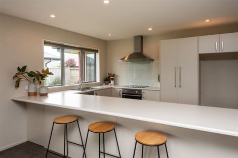 Photo of property in 53 Sequoia Way, Rangiora, 7400
