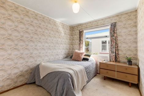 Photo of property in 18 Heath Street, Wainuiomata, Lower Hutt, 5014