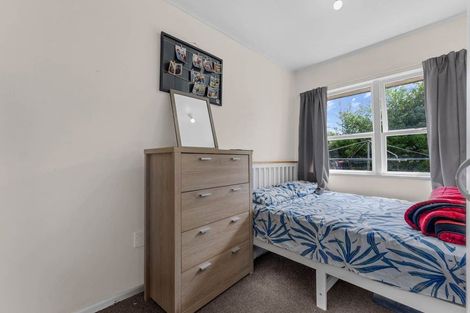 Photo of property in 77 Birdwood Avenue, Papatoetoe, Auckland, 2025