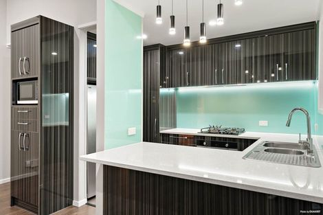 Photo of property in 64 Old Wairoa Road, Papakura, 2110