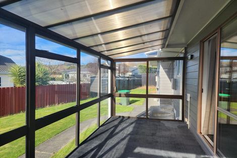 Photo of property in 39 James Cook Street, Havelock North, 4130