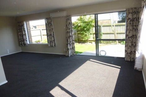 Photo of property in 70a Middlepark Road, Sockburn, Christchurch, 8042