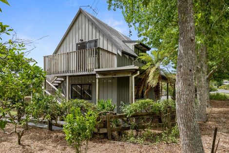 Photo of property in 45 Hardens Lane, Paremoremo, Auckland, 0632