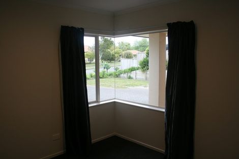 Photo of property in 5 Hawk Place, Welcome Bay, Tauranga, 3112