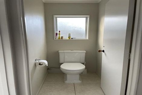 Photo of property in 1/6 Phillip Parade, Forrest Hill, Auckland, 0620