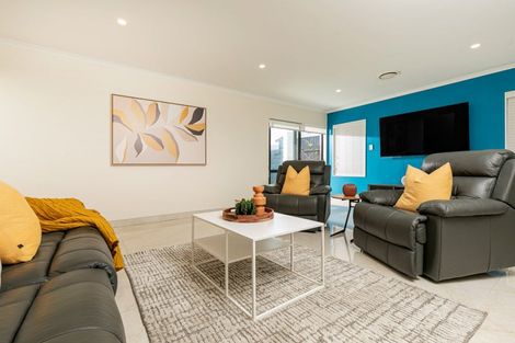 Photo of property in 469a Swanson Road, Ranui, Auckland, 0612