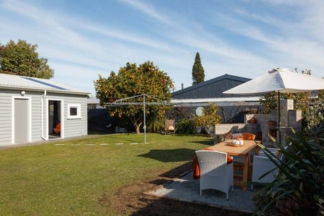 Photo of property in 10 Leon Street, Riverdale, Gisborne, 4010