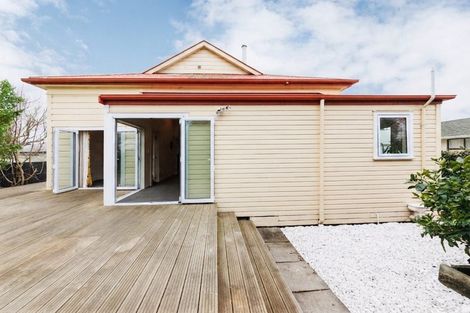Photo of property in 72c Albert Street, Palmerston North, 4414