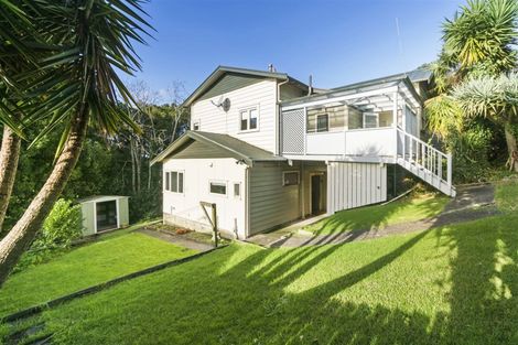 Photo of property in 145 Ocean View Road, Hillcrest, Auckland, 0627