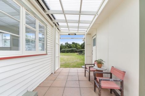 Photo of property in 15 The Avenue, Otaki Beach, Otaki, 5512