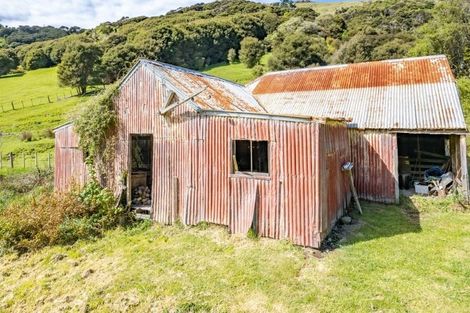 Photo of property in 592 Le Bons Bay Road, Le Bons Bay, Akaroa, 7583