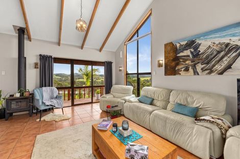 Photo of property in 11 Falls View Road, Haruru, 0204