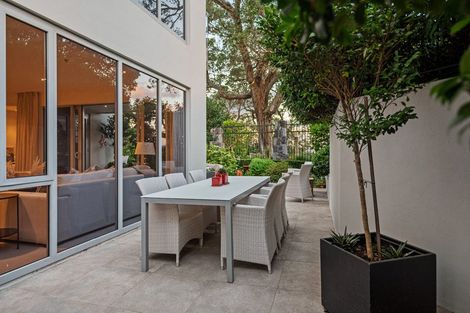 Photo of property in 1/7 The Promenade, Takapuna, Auckland, 0622