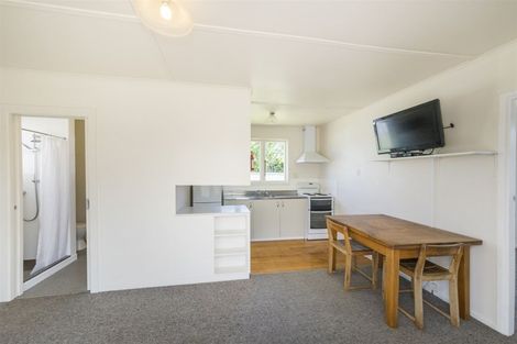 Photo of property in 13 Milne Street, Hunterville, 4730