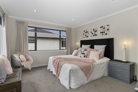 Photo of property in 9 Westview Place, Western Heights, Hamilton, 3200