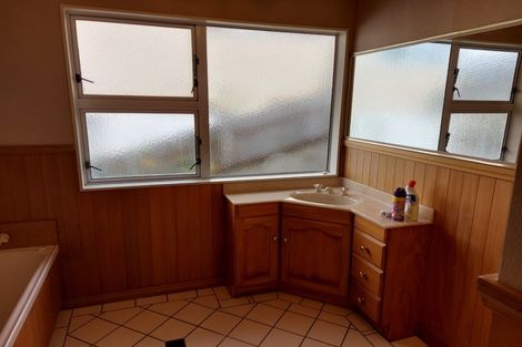 Photo of property in 11 Angell Street, Johnsonville, Wellington, 6037