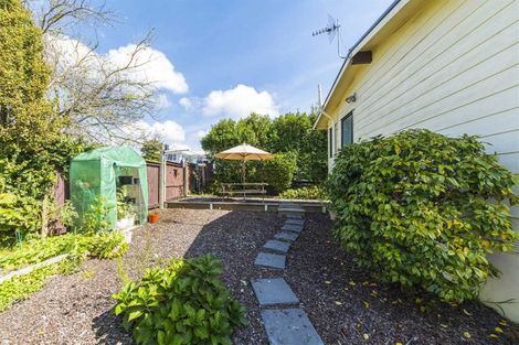 Photo of property in 2/5 Akehurst Avenue, New Lynn, Auckland, 0600