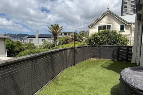 Photo of property in 8b Frandi Street, Thorndon, Wellington, 6011