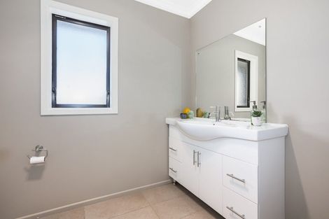 Photo of property in 123 Te Puia Drive, Aotea, Porirua, 5024