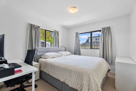Photo of property in 2/12 Gazelle Avenue, Beach Haven, Auckland, 0626