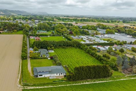 Photo of property in 10 Tui Glen Drive, Levin, 5571