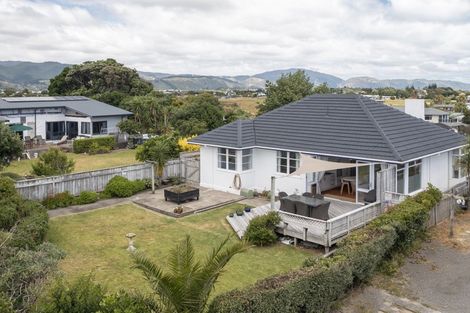 Photo of property in 21 Arthur Street, Paraparaumu Beach, Paraparaumu, 5032