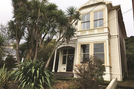 Photo of property in 100 Queen Street, North Dunedin, Dunedin, 9016