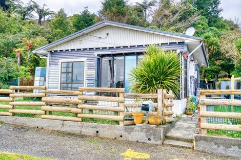 Photo of property in 3 Sturge Street, Cobden, Greymouth, 7802