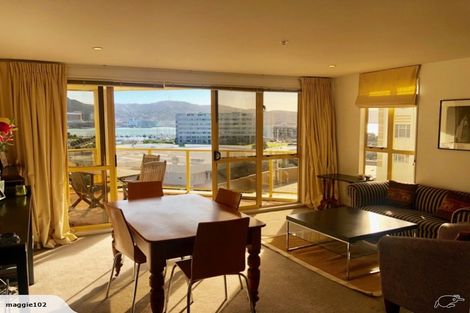 Photo of property in 5 Kent Terrace, Mount Victoria, Wellington, 6011