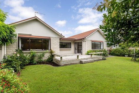 Photo of property in 1/125 Te Mata Road, Havelock North, 4130