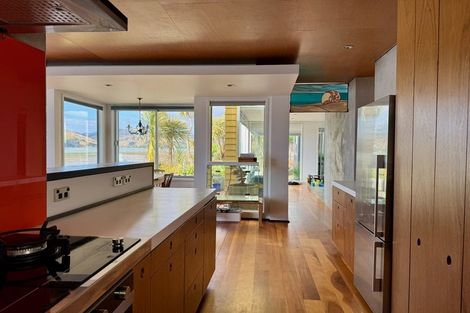 Photo of property in 15b Seaview Road, Paremata, Porirua, 5024